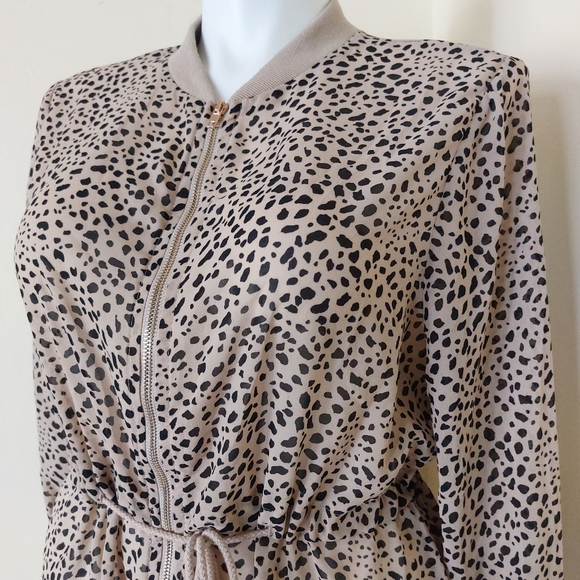 Haute Fox 2X Womens Sheer Animal Print Lightweight Plus Size Jacket Cover Up - Picture 2 of 13